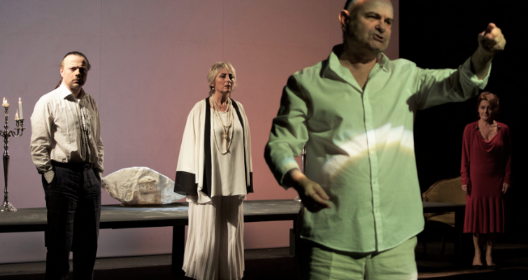 “Non si sa come” – Spettacolo teatrale